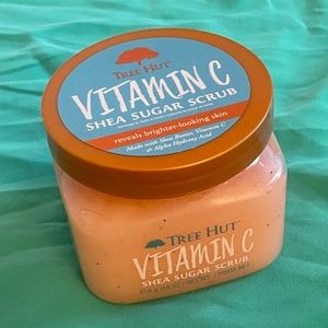 NWT Tree Hut Sugar Scrub - Vitamin C